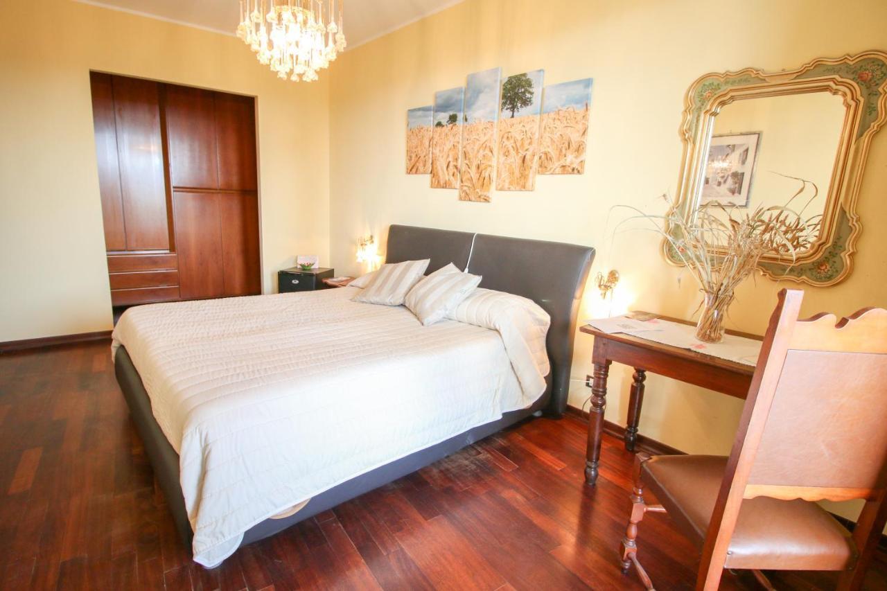 Bed and Breakfast Spighe Paglia E Girasole Candia Canavese Exterior foto