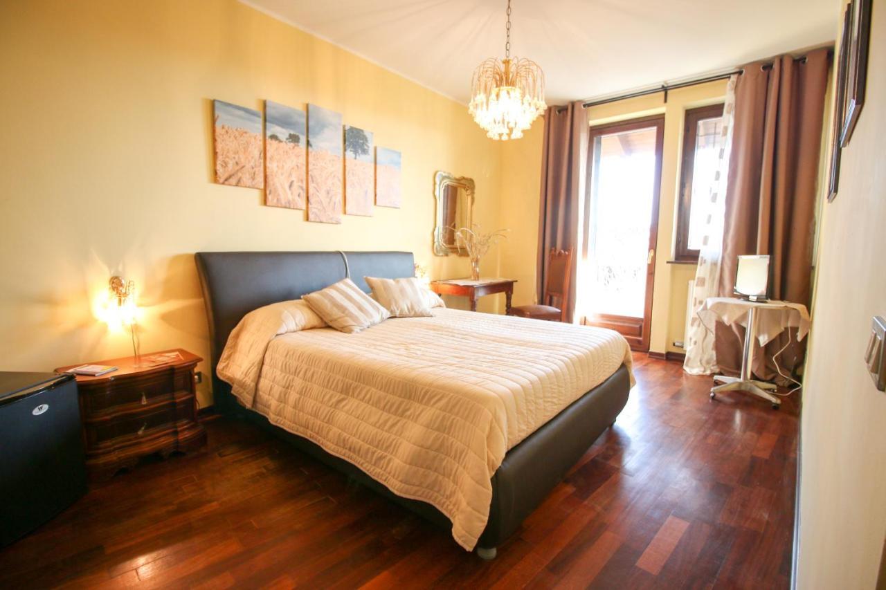 Bed and Breakfast Spighe Paglia E Girasole Candia Canavese Exterior foto
